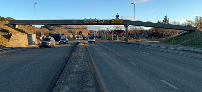 Trafikken i denne retningen, ut fra byen, vil bli påvirket. Foto: Kristian Riddervold Andreassen, Statens vegvesen