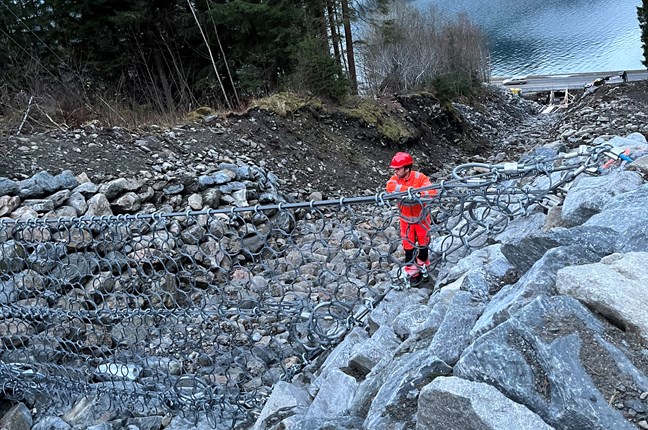 Skredsikring rv. 15, Dårflot, Oppstryn.