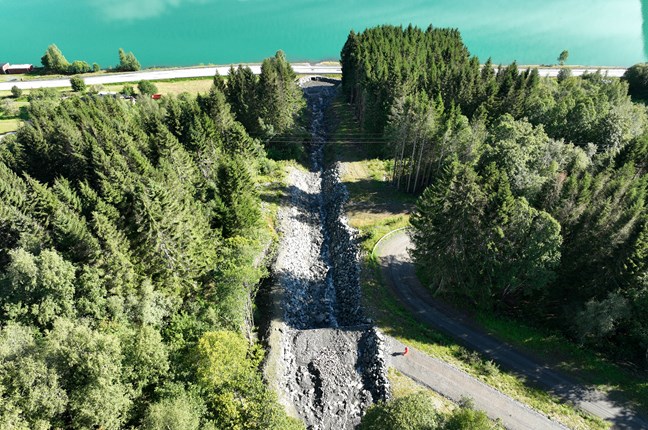 Skredsikring rv. 15, Dårflot, Oppstryn.