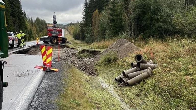 Bilde av slik det så ut etter uværets herjinger.