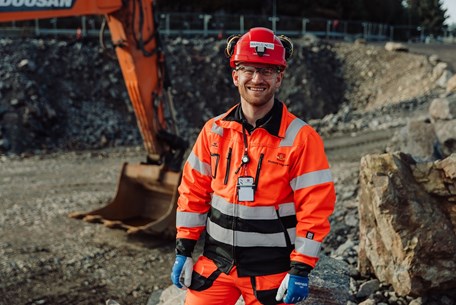 Marius Næss er kontrollingeniør for riksveg 555 Sotrasambandet.