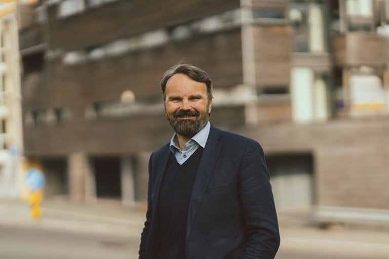 Bilde av av Bjørn Laksforsmo som er divisjonsdirektør for Drift og vedlikehold i Statens vegvesen. Foto: Statens vegvesen.