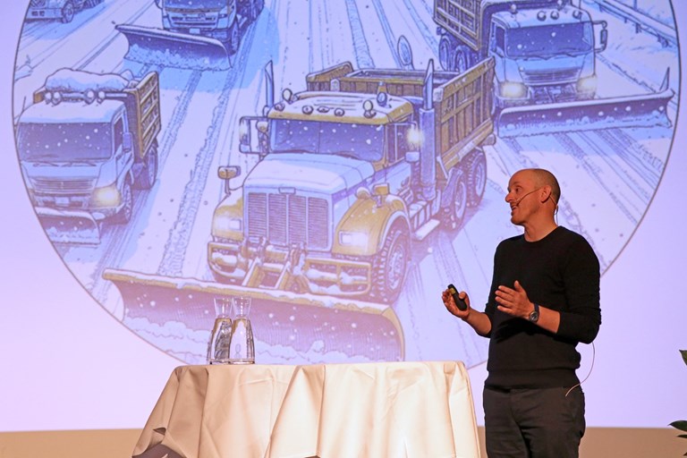AtB planlegger kontaktløs lading av el-busser på en strekning ved Sandmoen i Trondheim, fortalte Pål Preede Revheim. Foto: Rune René Kristiansen